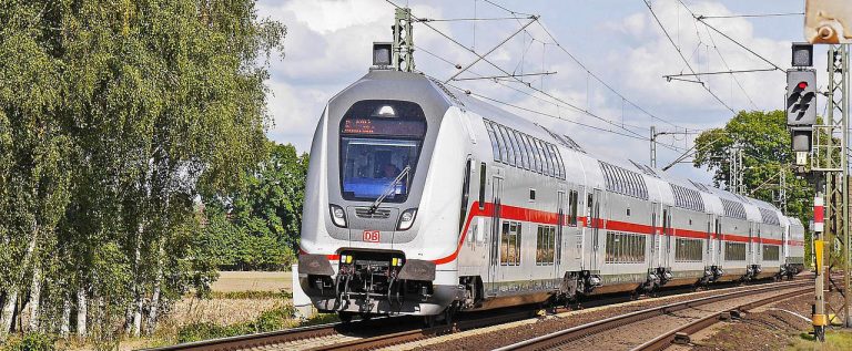 Vergünstigte Bahntickets und Mitfahrgelegenheiten zum #echat18